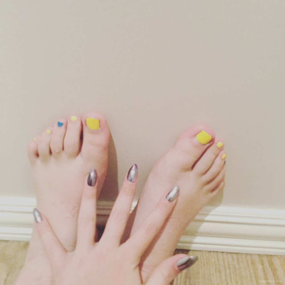 Nail Polish Tranny - Sissy With Painted Nails and Toes