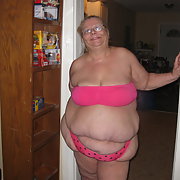 Mature amateur BBW showing off in pink panties and bra