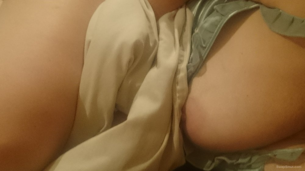 My new fuck buddy is a nymphomaniac milf who likes to show off her tits and tits
