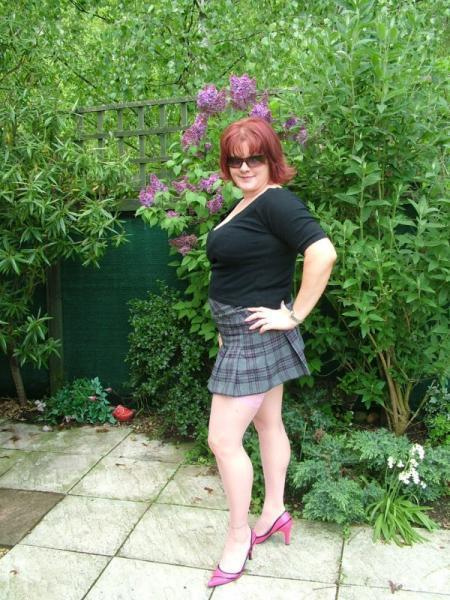 Hot Pink Tuesday Out In The Garden Flashing My Man Some Bits
