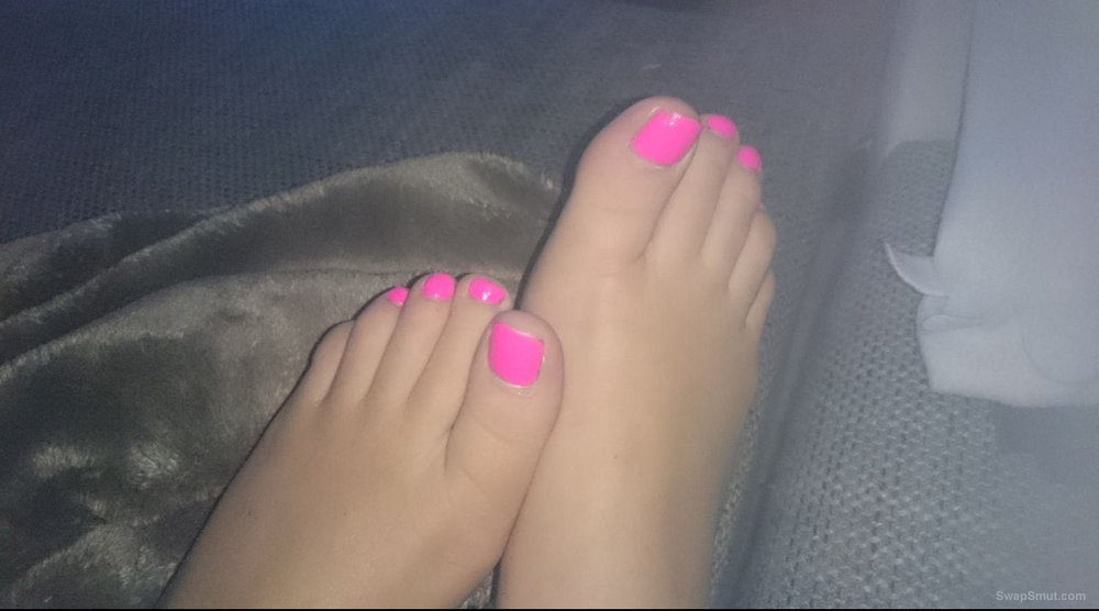 Feet and Tits for Cumtribute‘s