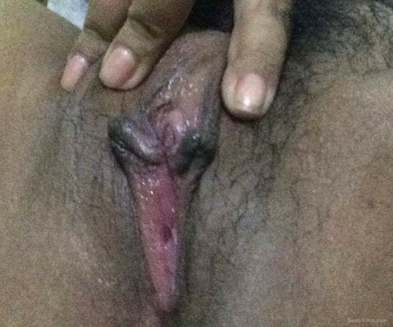 Young filipina wife nude pussy