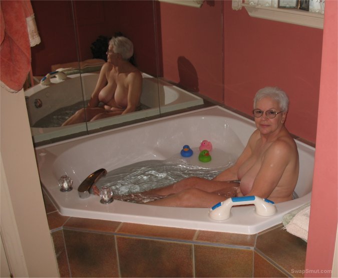 Granny Bathtime viewing for you see her washing her body