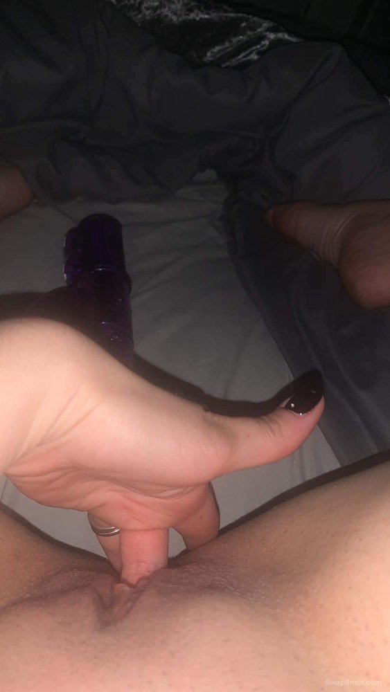 Some homemade pussy pics my bf tookplaying with myself