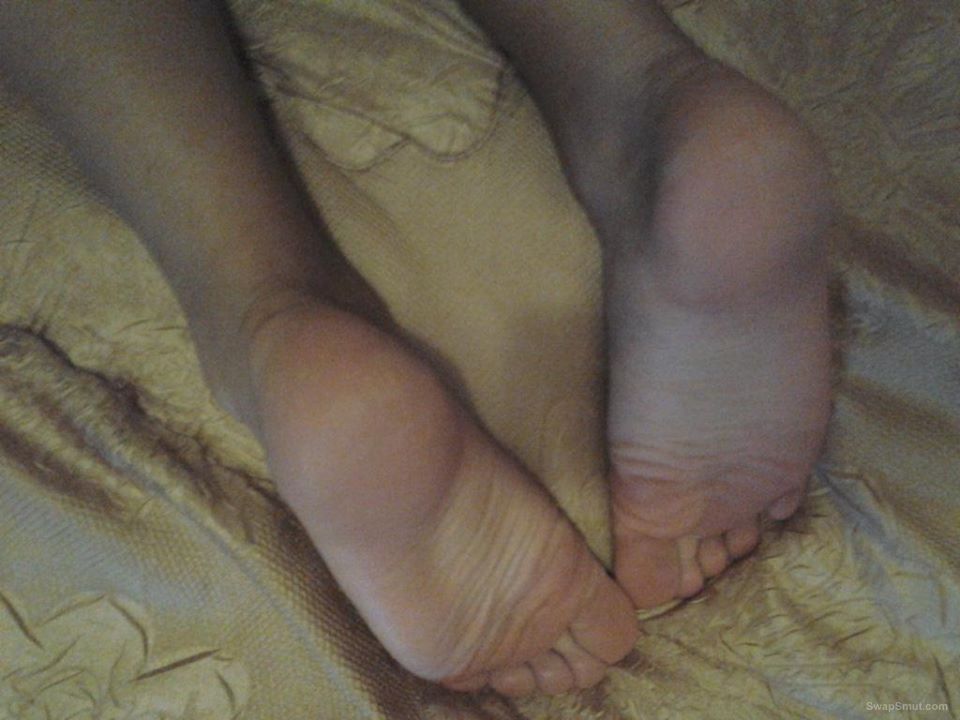 I love men cum on my pantyhose soles send me the pics