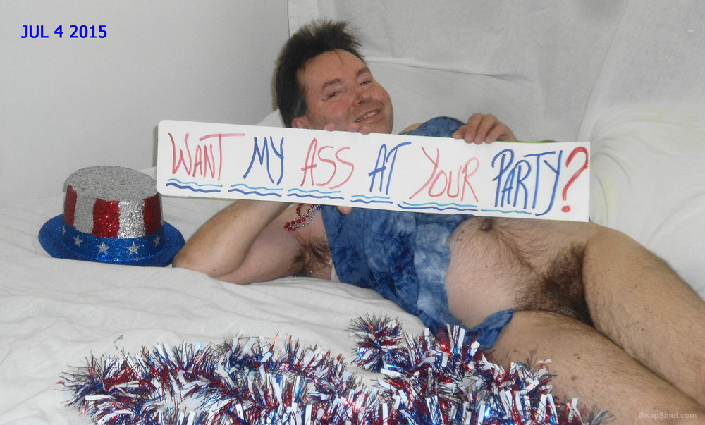 4ty of july posing hot with nasty thoughts of getting ass fucked