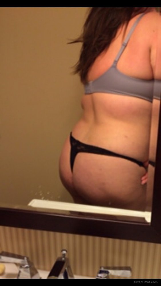 Fat Chubby Mistress cheats on husband and sends me naked pics