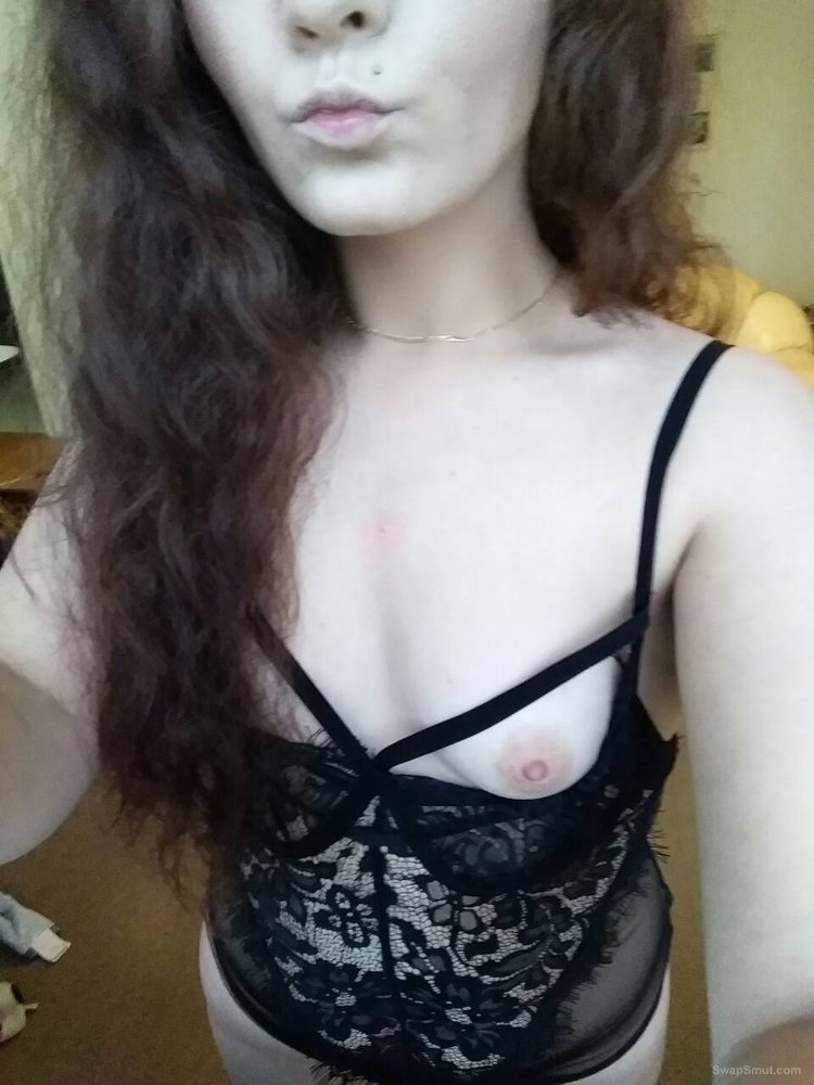Random pics of girlfriend naked looking for tributes