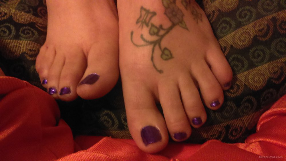 Wife beckys sexy ass feet love them