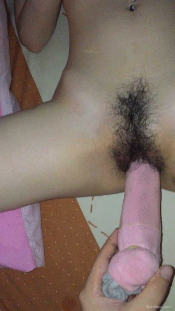 Sexy hairy asian gf pussy plug with pink dildo