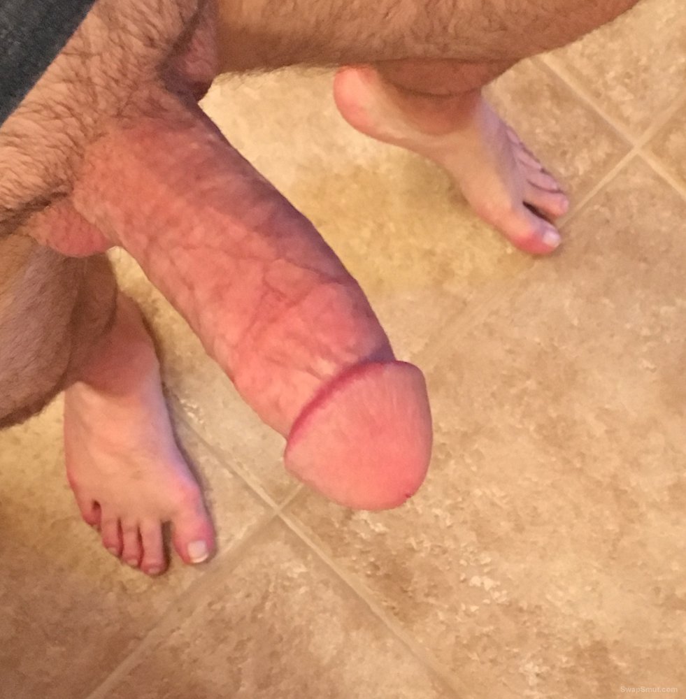 Amateur Cock - hit me up if you like oral sex, men and women invited.