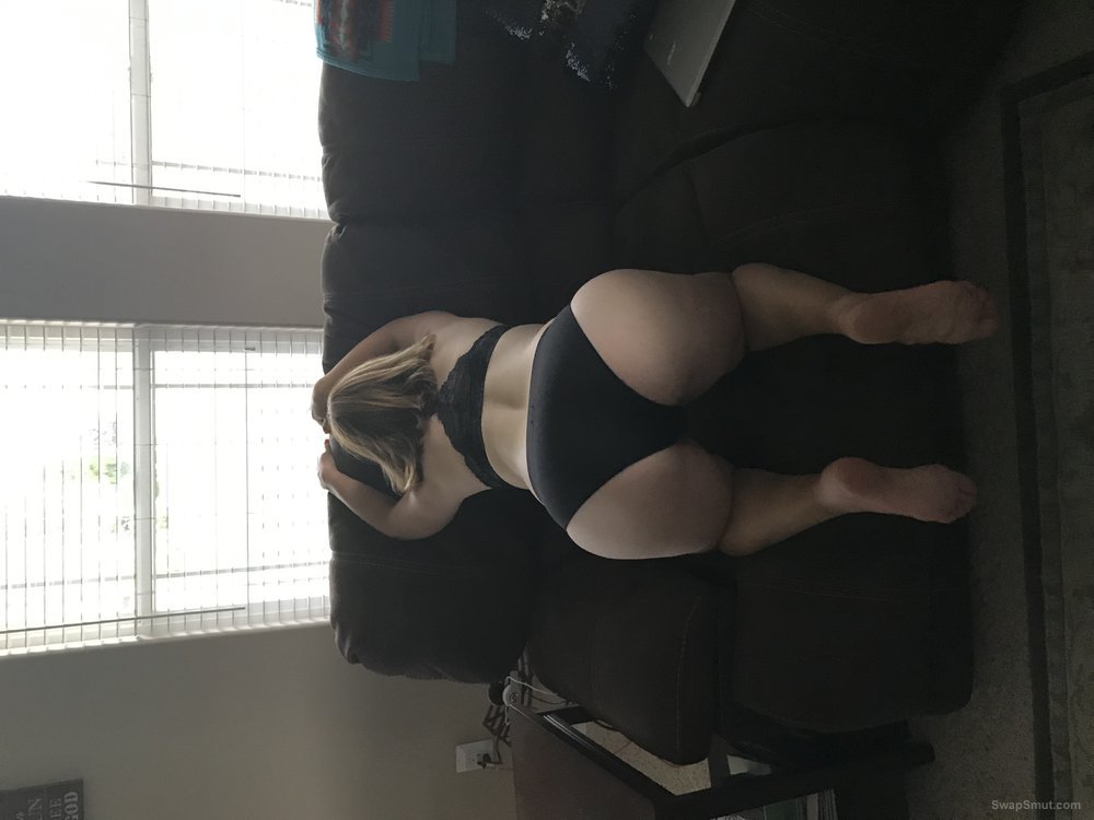 Slutty wife for your viewing pleasure