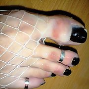 sexy painted toes splattered with cum