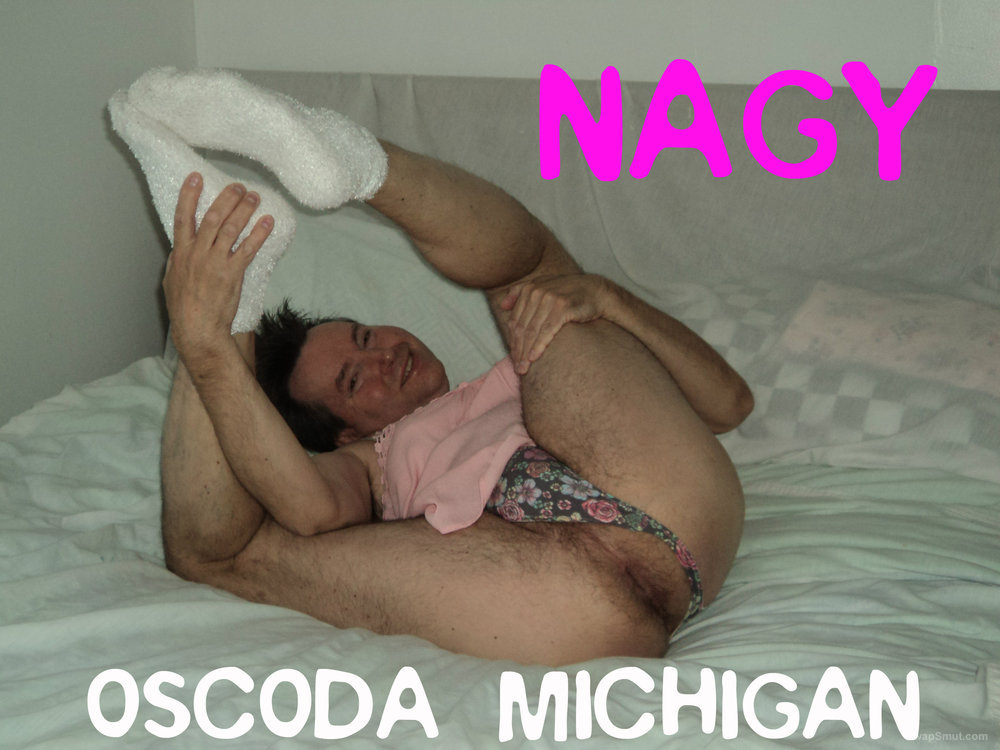 Oscoda michigan posing in panties and a bra getting hot for the camera