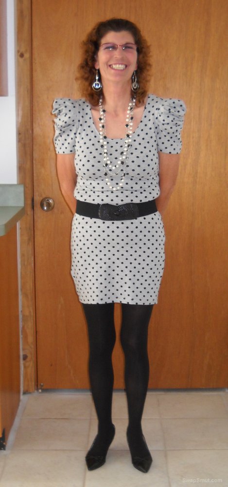 Little polkadot dress with pantyhose