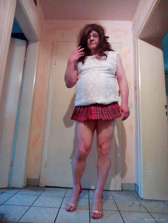 Sissy Oliver presents.new shoes, naked and dressed