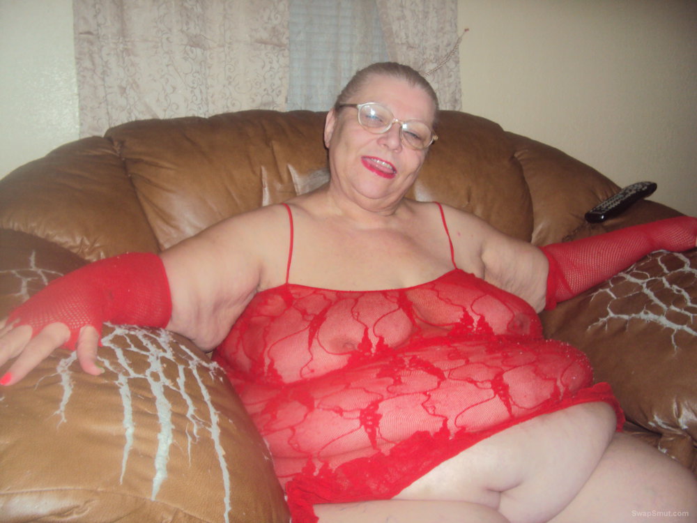 showing off in red lingerie mature amateur bbw