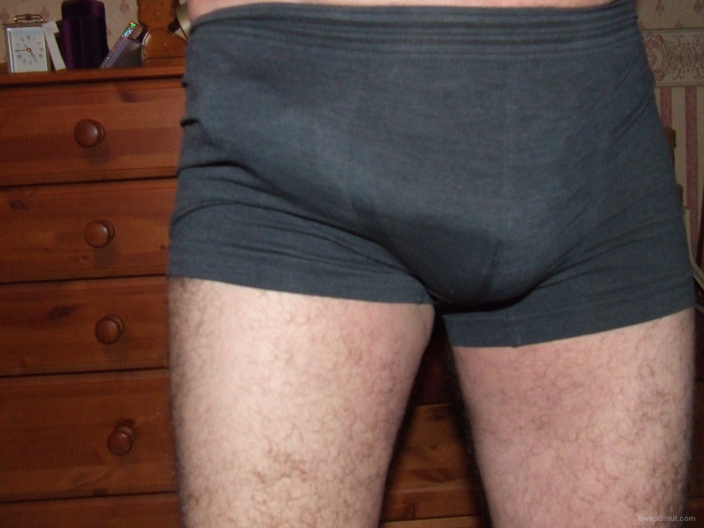 Some for the ladies my bulge showing in underpants and released