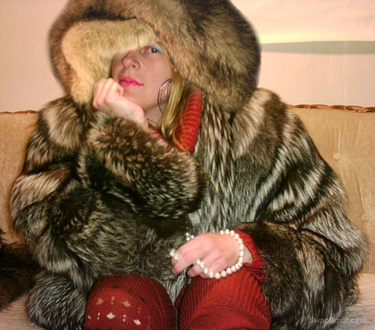 Fur coat fur hat milf fur fetish blowjobs sex with strange men