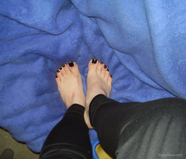 Pictures of my friends sexy feet for all you foot fetish lovers