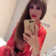 Sexy tranny in HK likes lingerie